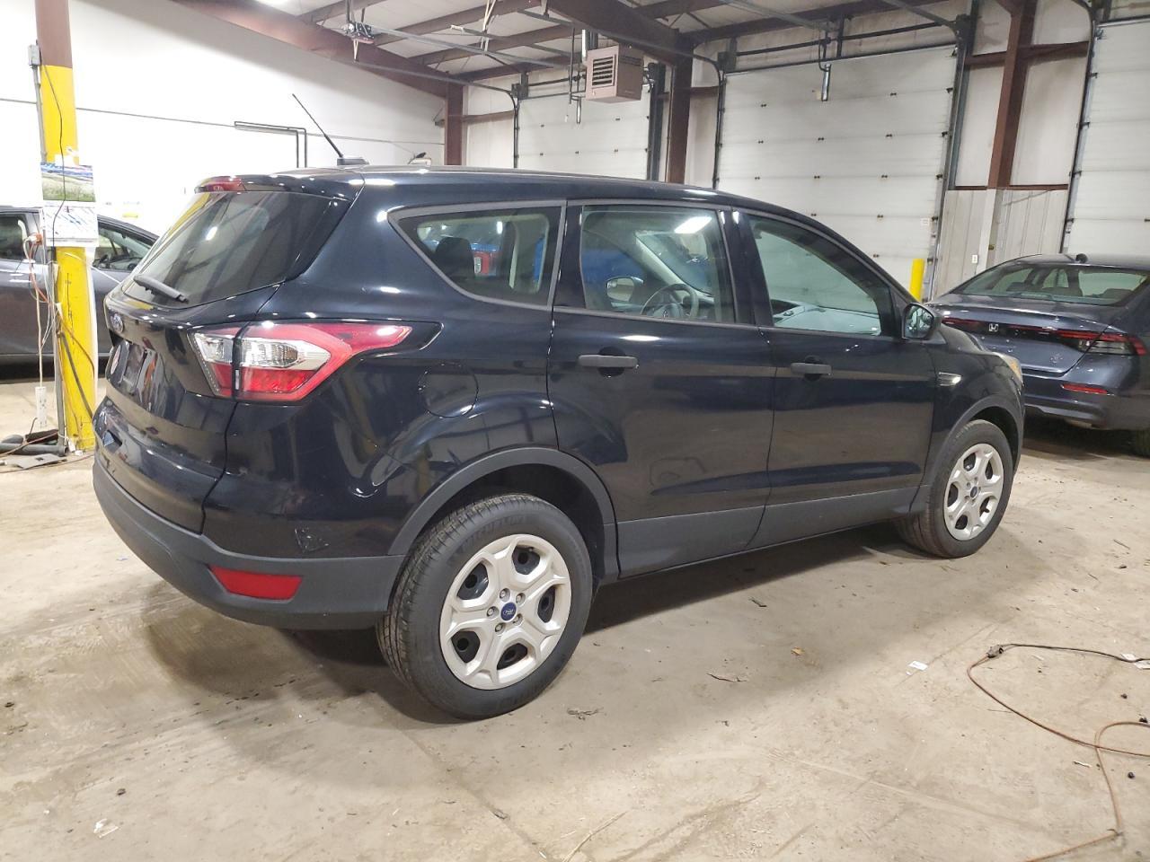 2017 FORD ESCAPE S - Image 3