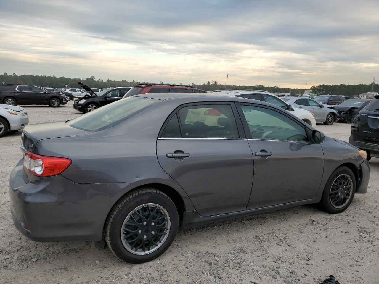 2013 TOYOTA COROLLA BA - Image 3
