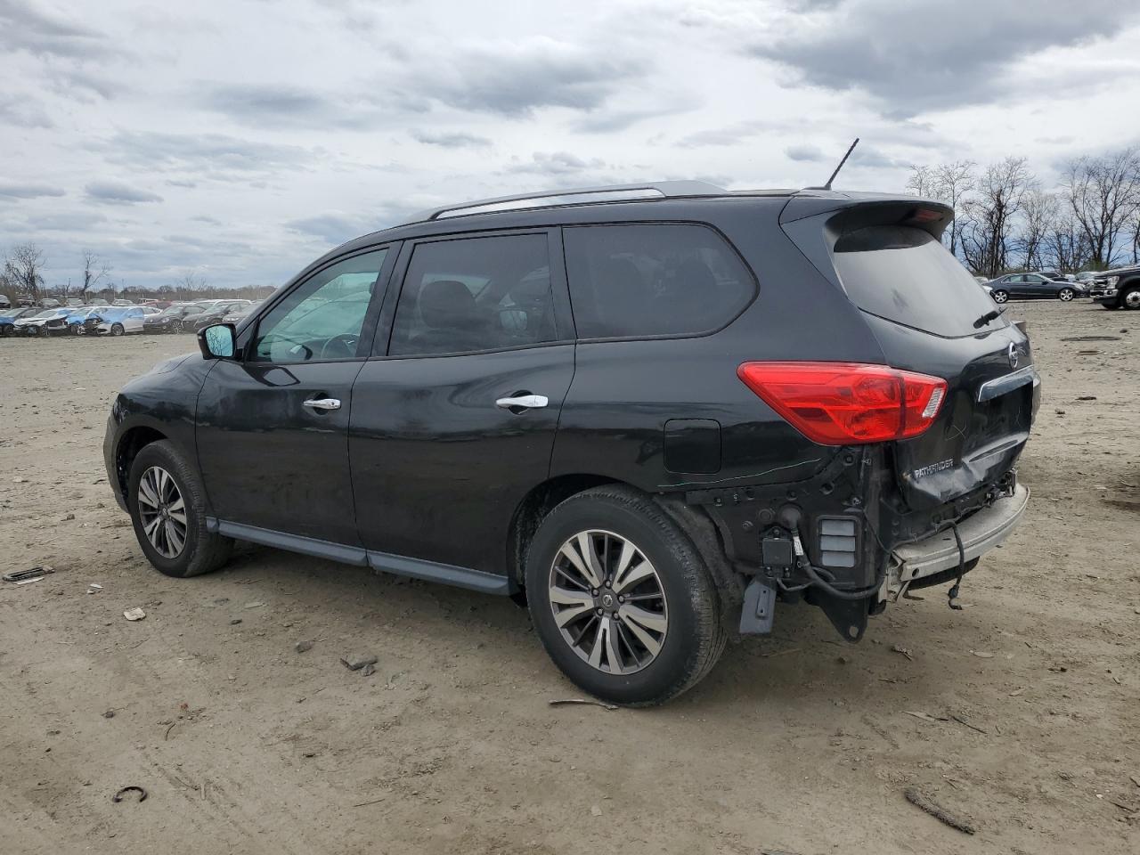 2017 NISSAN PATHFINDER - Image 2