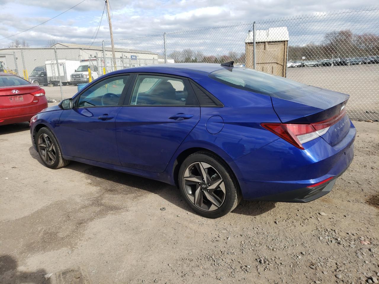 2023 HYUNDAI ELANTRA SE - Image 2