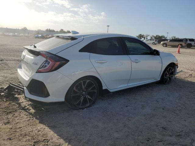2019 Honda Civic Sport Touring - Image 3