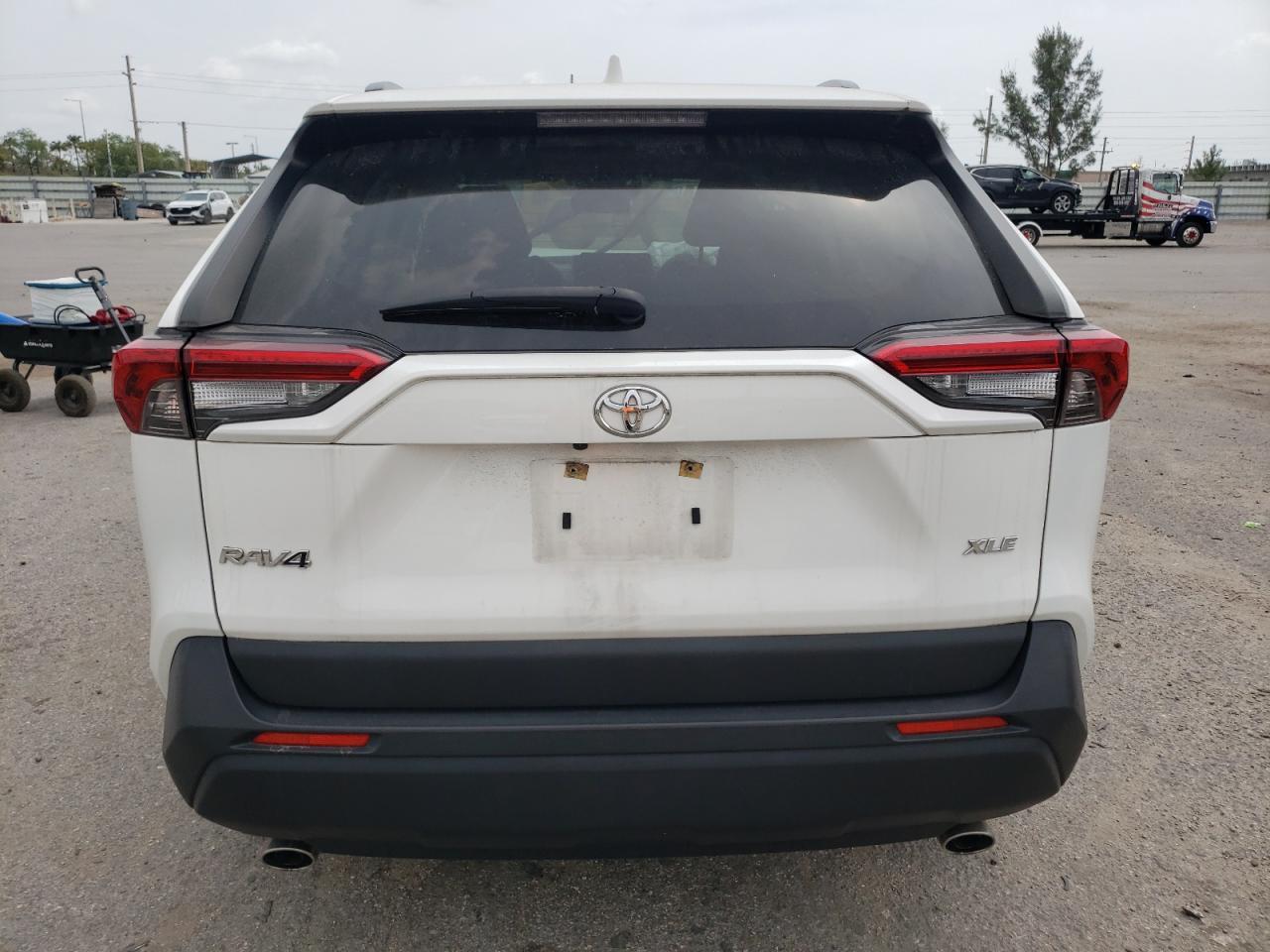 2019 TOYOTA RAV4 XLE P - Image 6