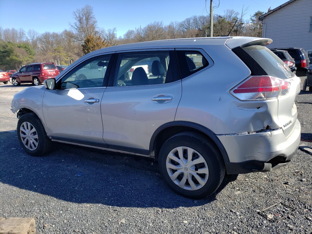 2015 NISSAN ROGUE S - Image 2