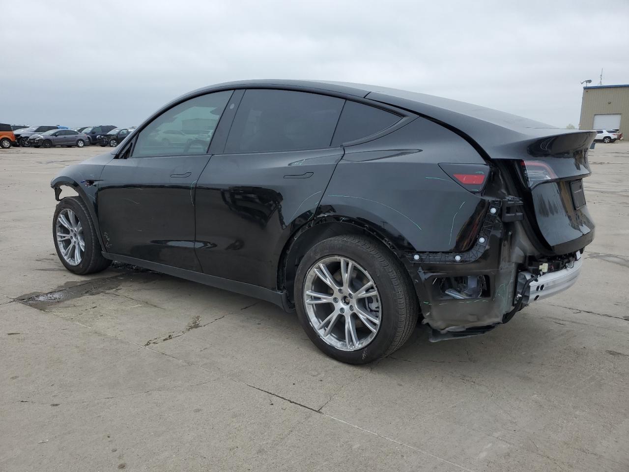 2023 TESLA MODEL Y - Image 2