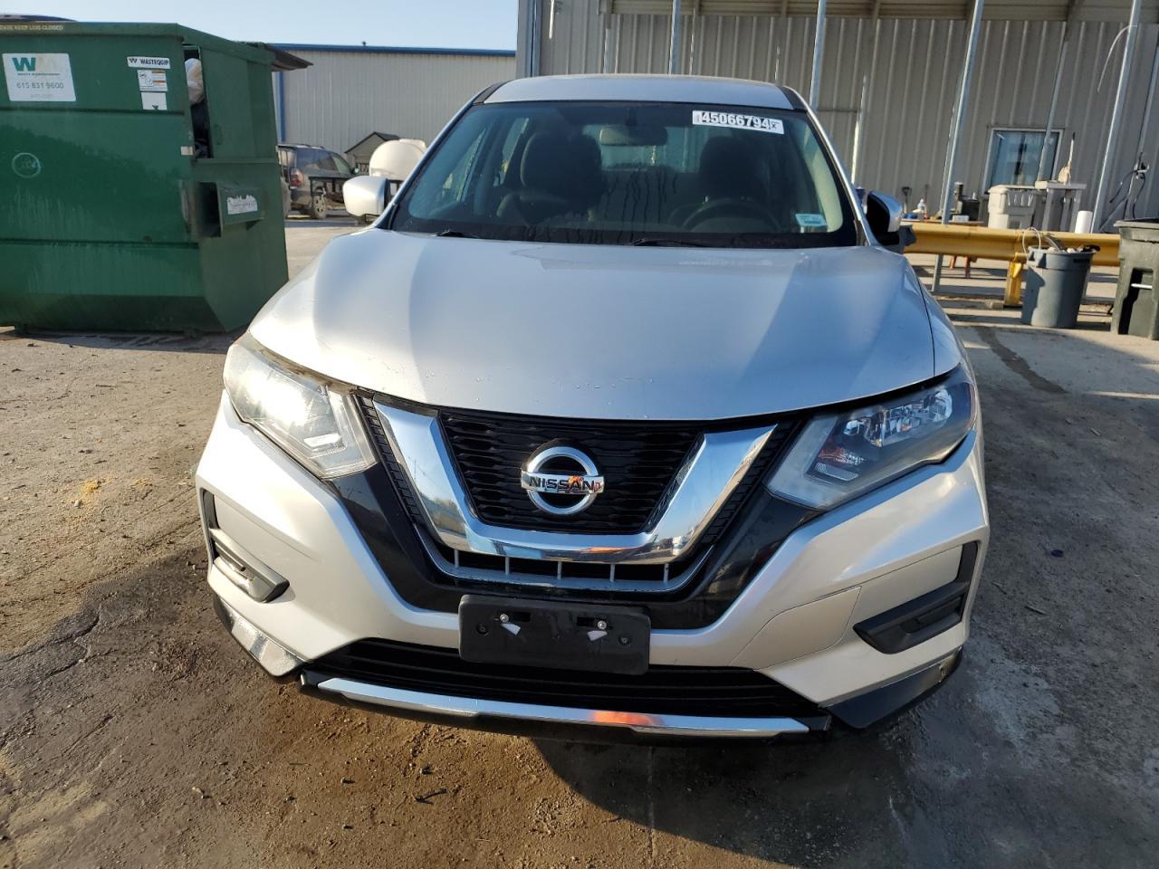 2017 NISSAN ROGUE S - Image 5