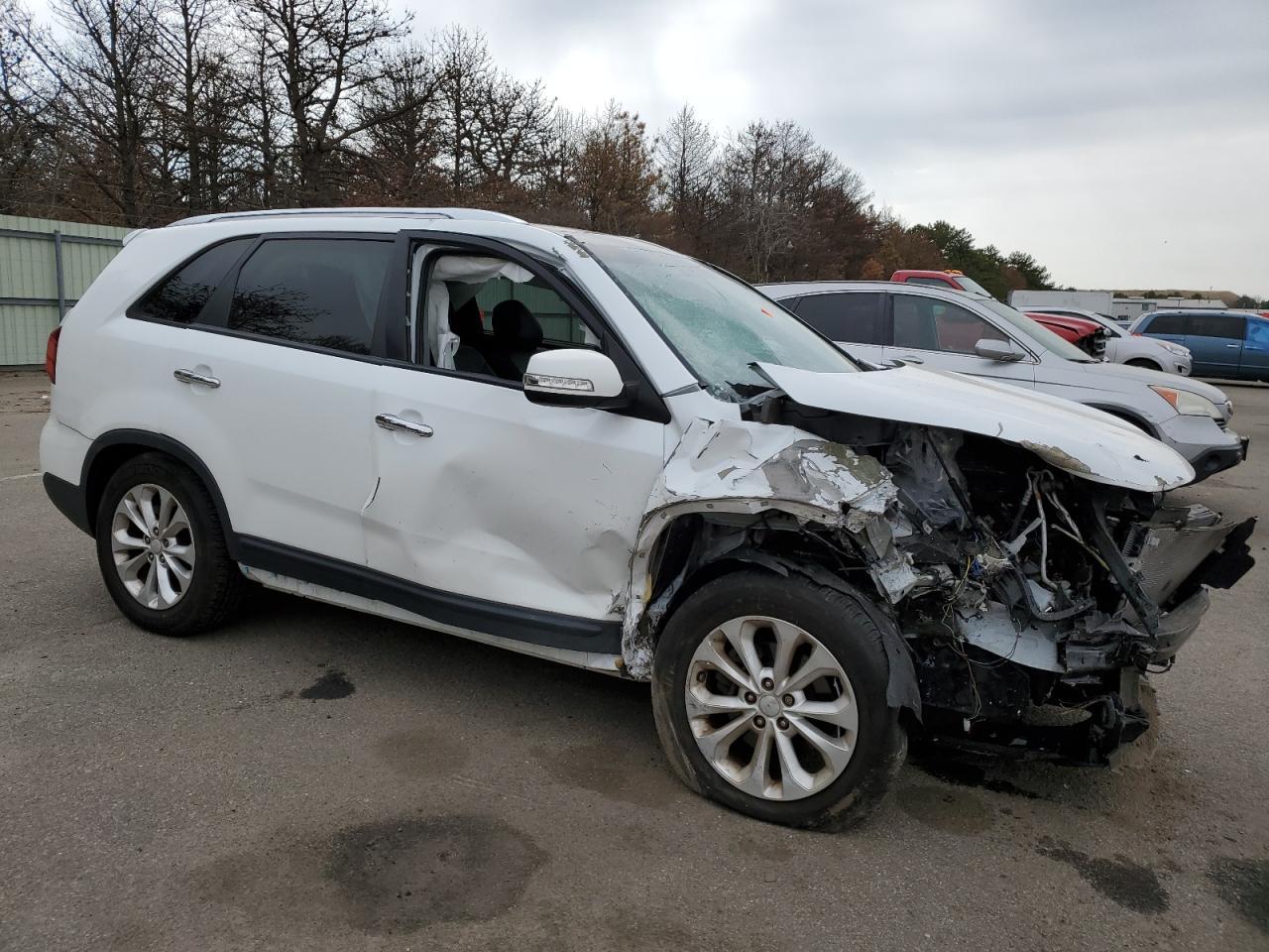 2015 KIA SORENTO EX - Image 4