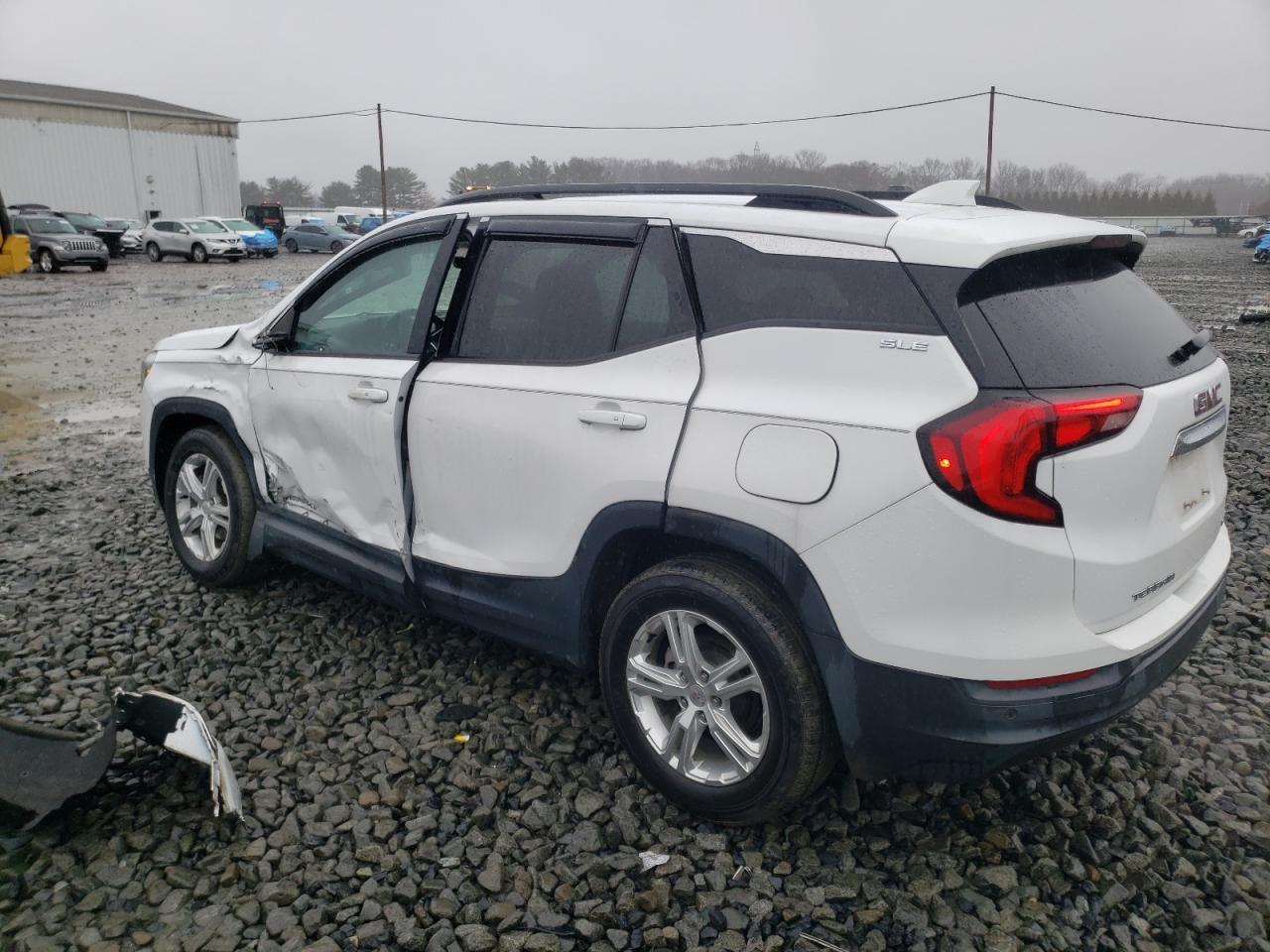 2018 GMC TERRAIN SL - Image 2