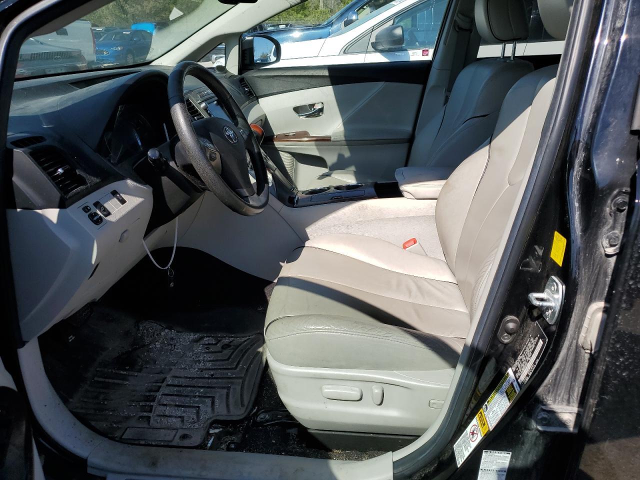 2011 TOYOTA VENZA - Фото 7