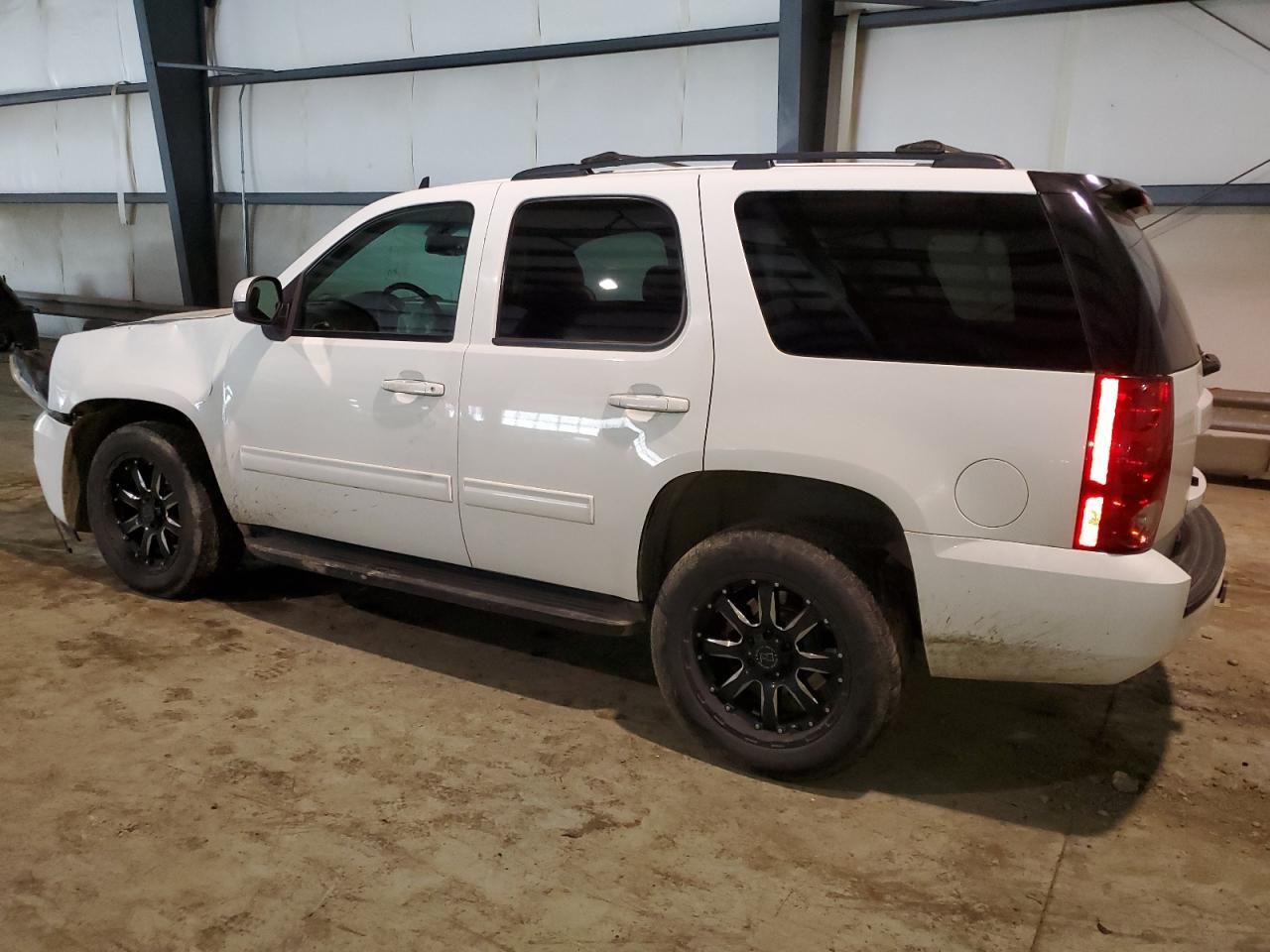 2012 GMC YUKON SLT - Image 2