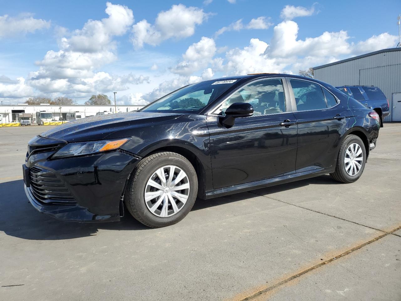 2019 TOYOTA CAMRY LE car image