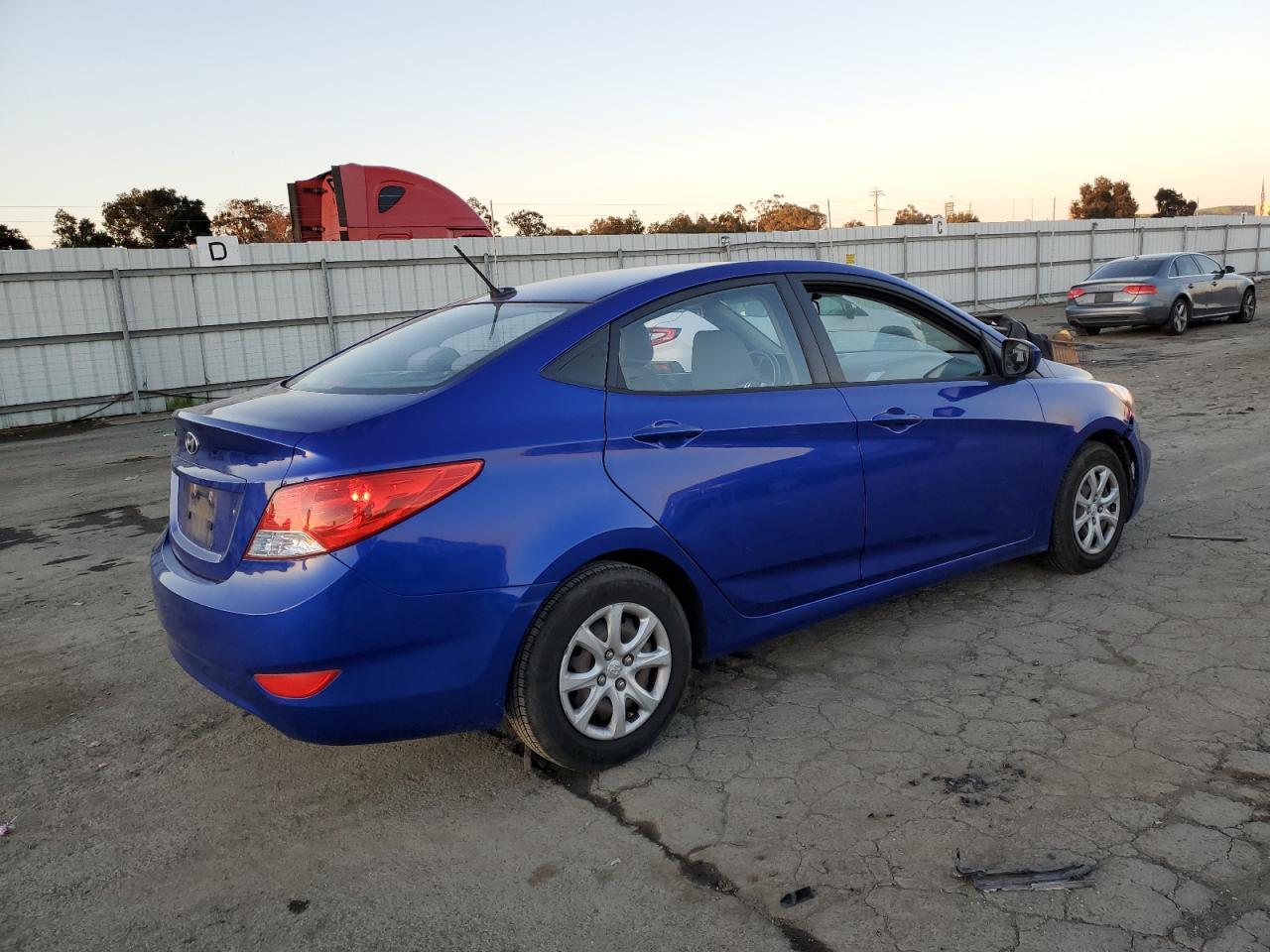 2014 HYUNDAI ACCENT GLS - Фото 3