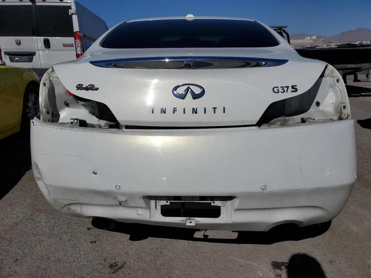 2012 INFINITI G37 BASE - Image 6