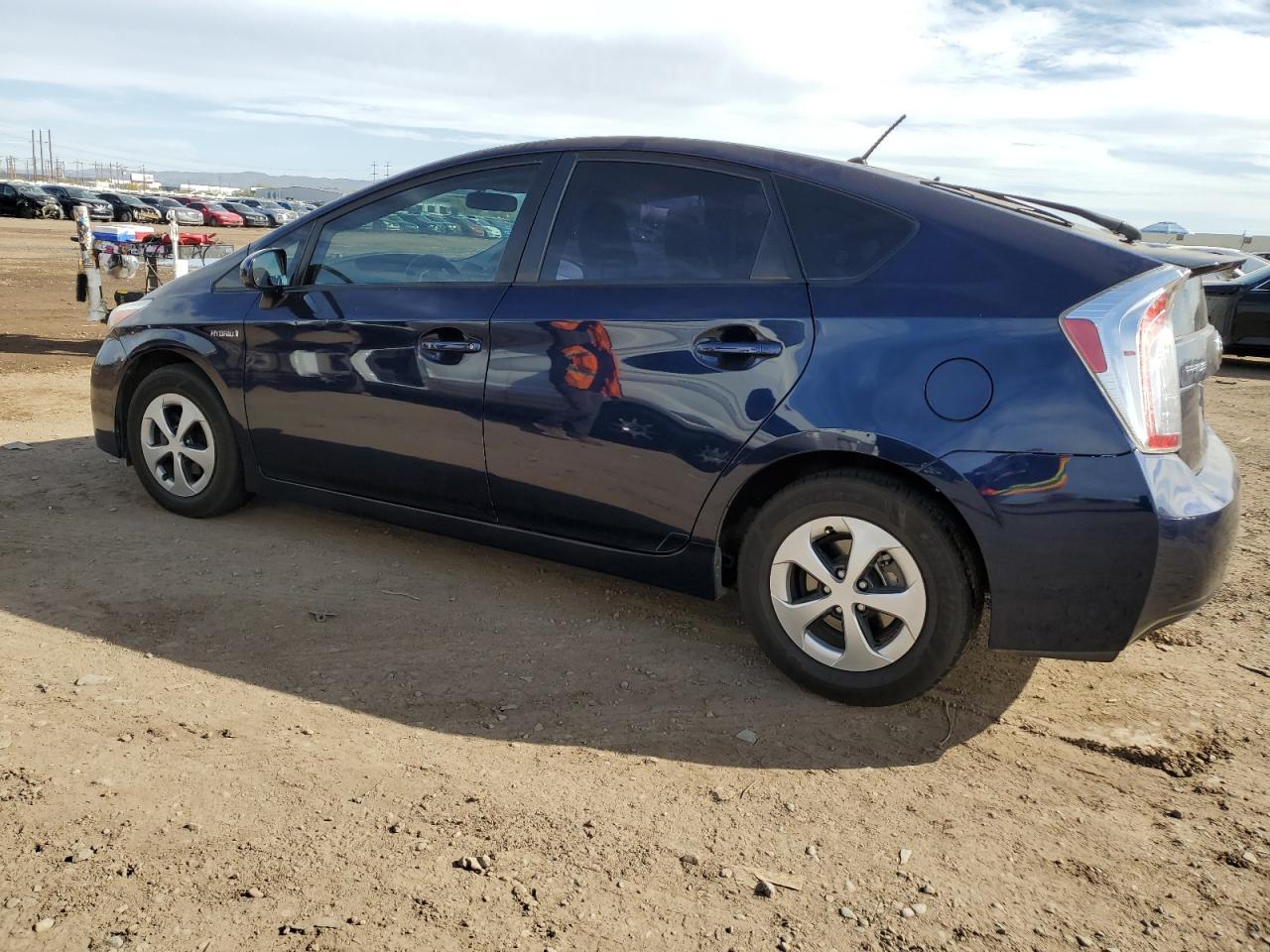 2015 TOYOTA PRIUS - Фото 2