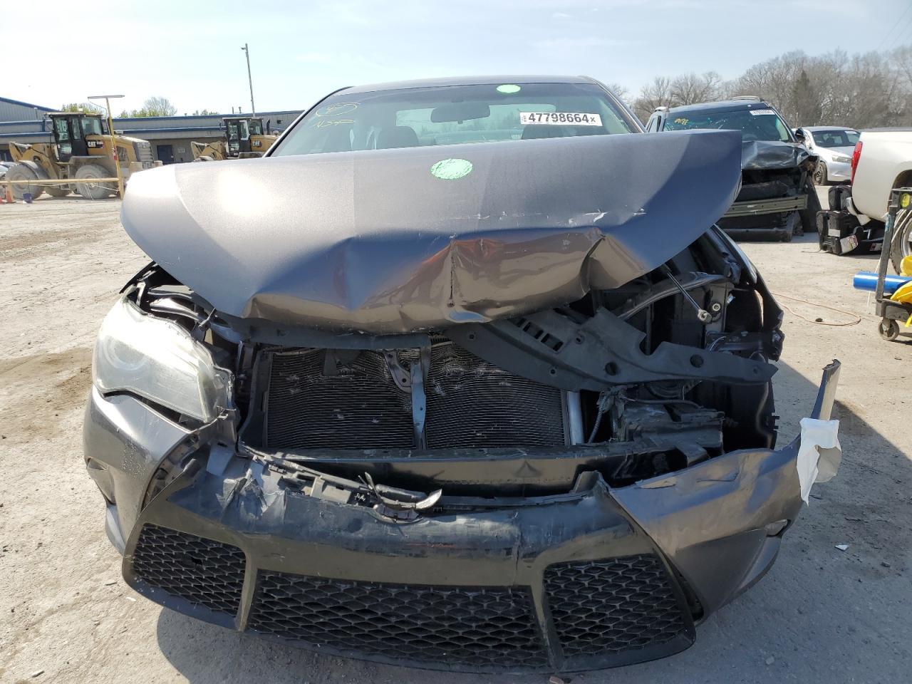 2016 TOYOTA CAMRY LE - Image 5