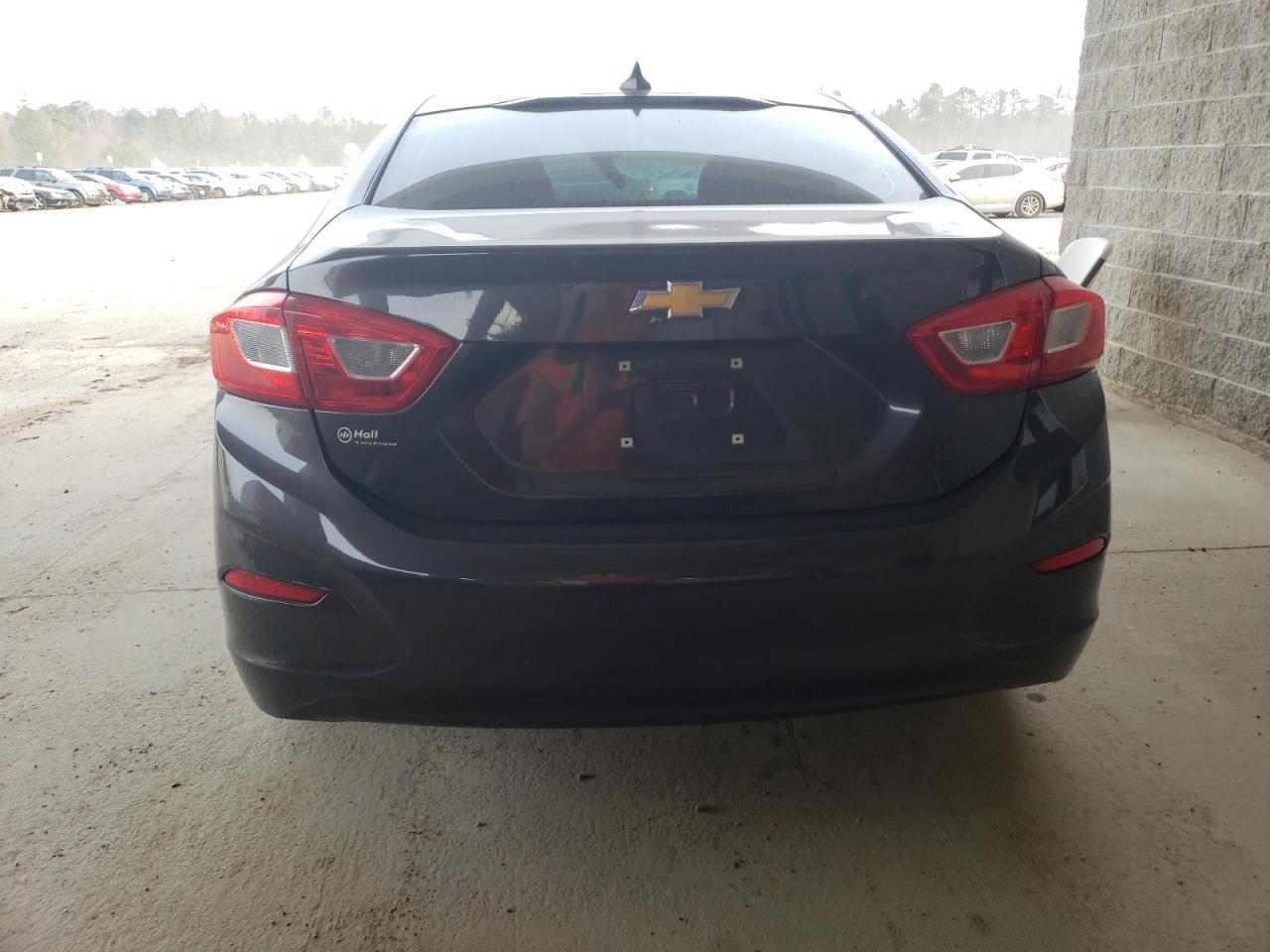 2017 CHEVROLET CRUZE PREM - Image 6