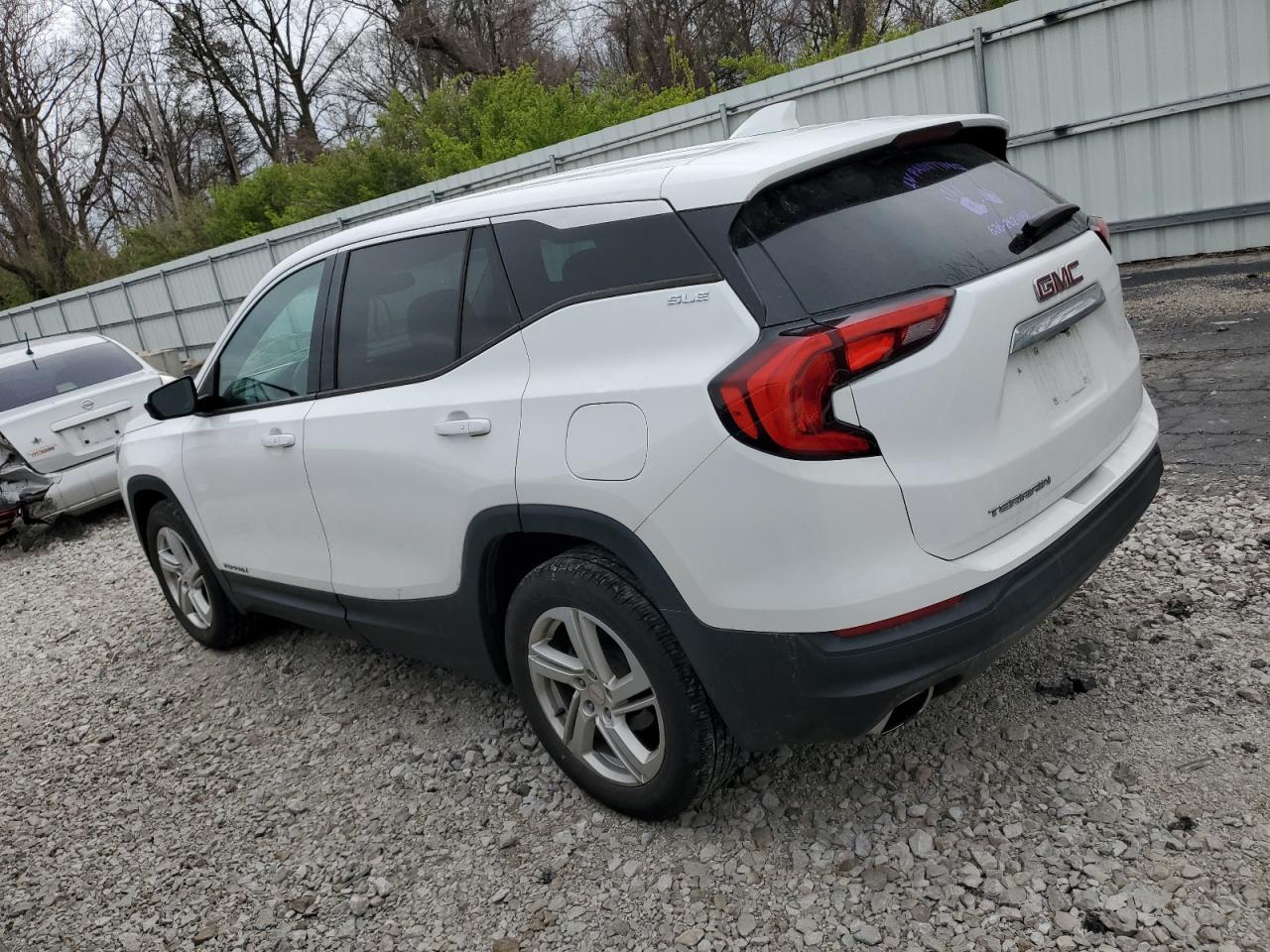 2018 GMC TERRAIN SL - Image 2