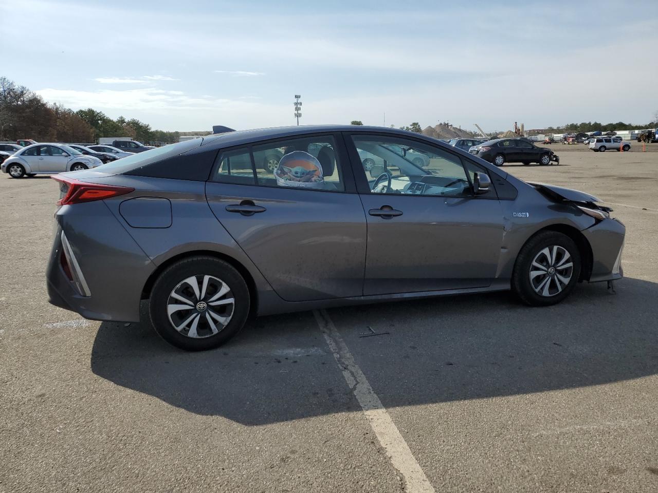 2018 TOYOTA PRIUS PRIM - Image 3