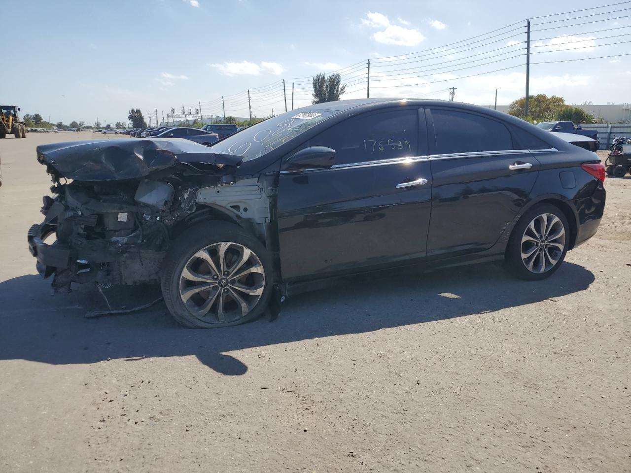 2013 HYUNDAI SONATA SE car image