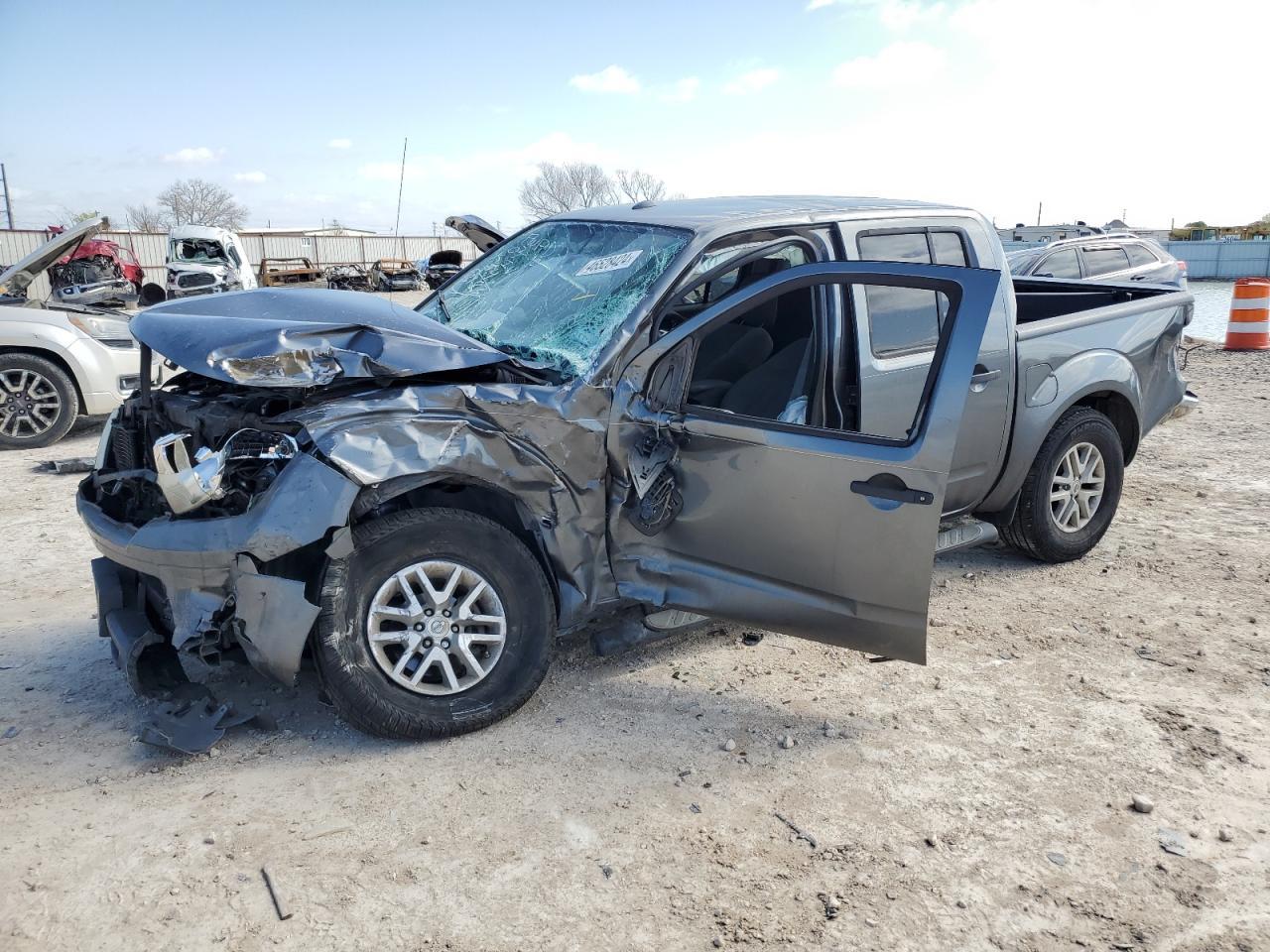 2016 NISSAN FRONTIER S