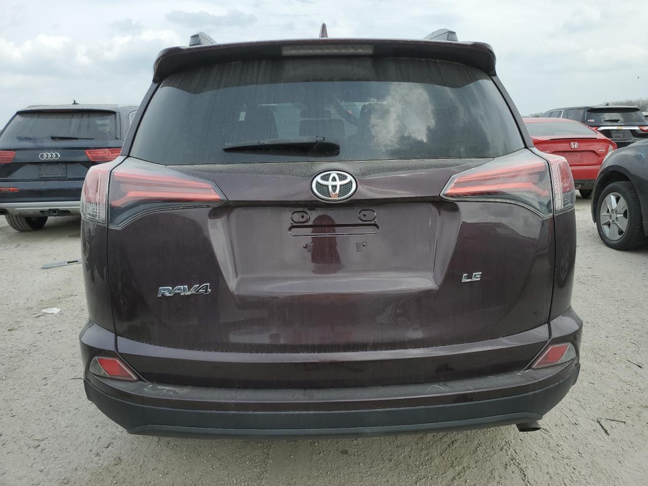 2017 TOYOTA RAV4 LE - Image 6