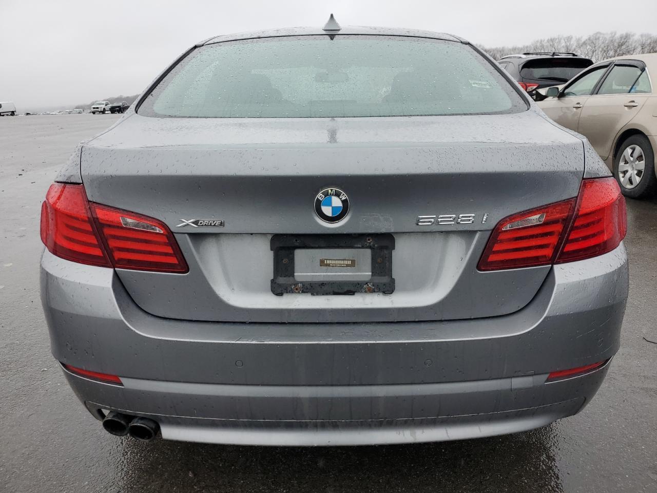 2013 BMW 528 XI - Image 6