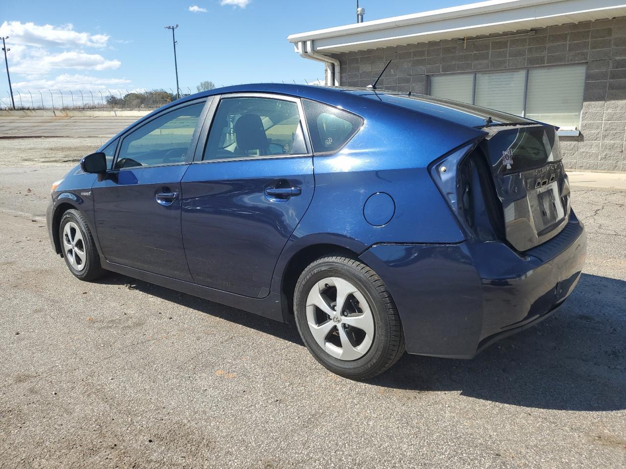 2013 TOYOTA PRIUS - Image 2