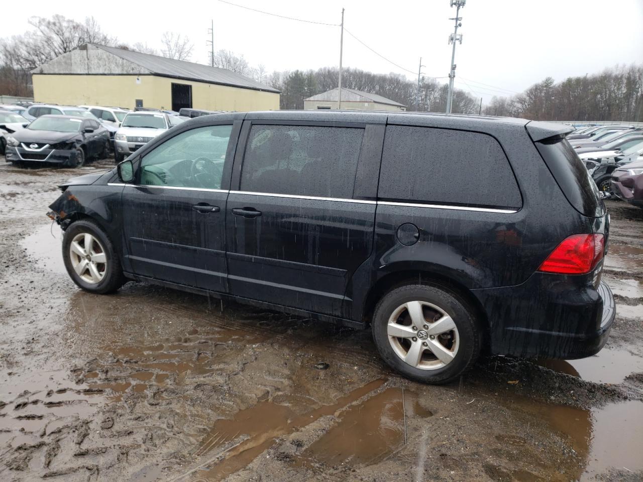2010 VOLKSWAGEN ROUTAN SE - Фото 2