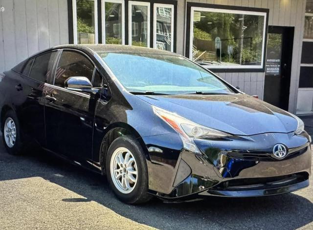 2016 TOYOTA PRIUS car image