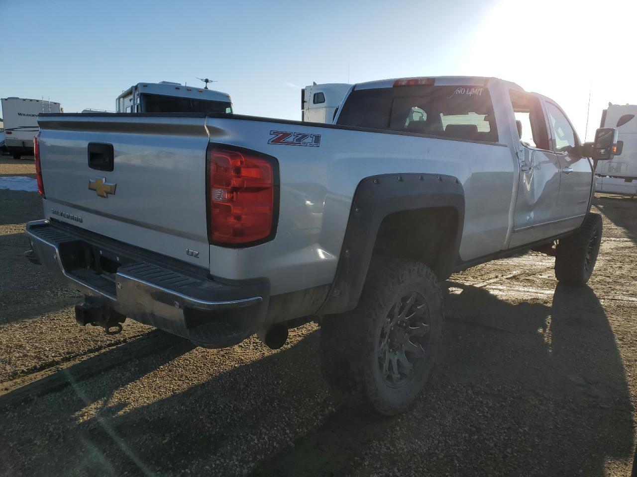 2015 CHEVROLET SILVERADO4 - Фото 3