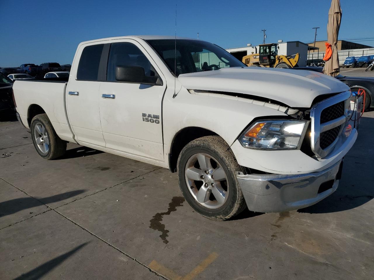 2017 RAM 1500 SLT - Image 4