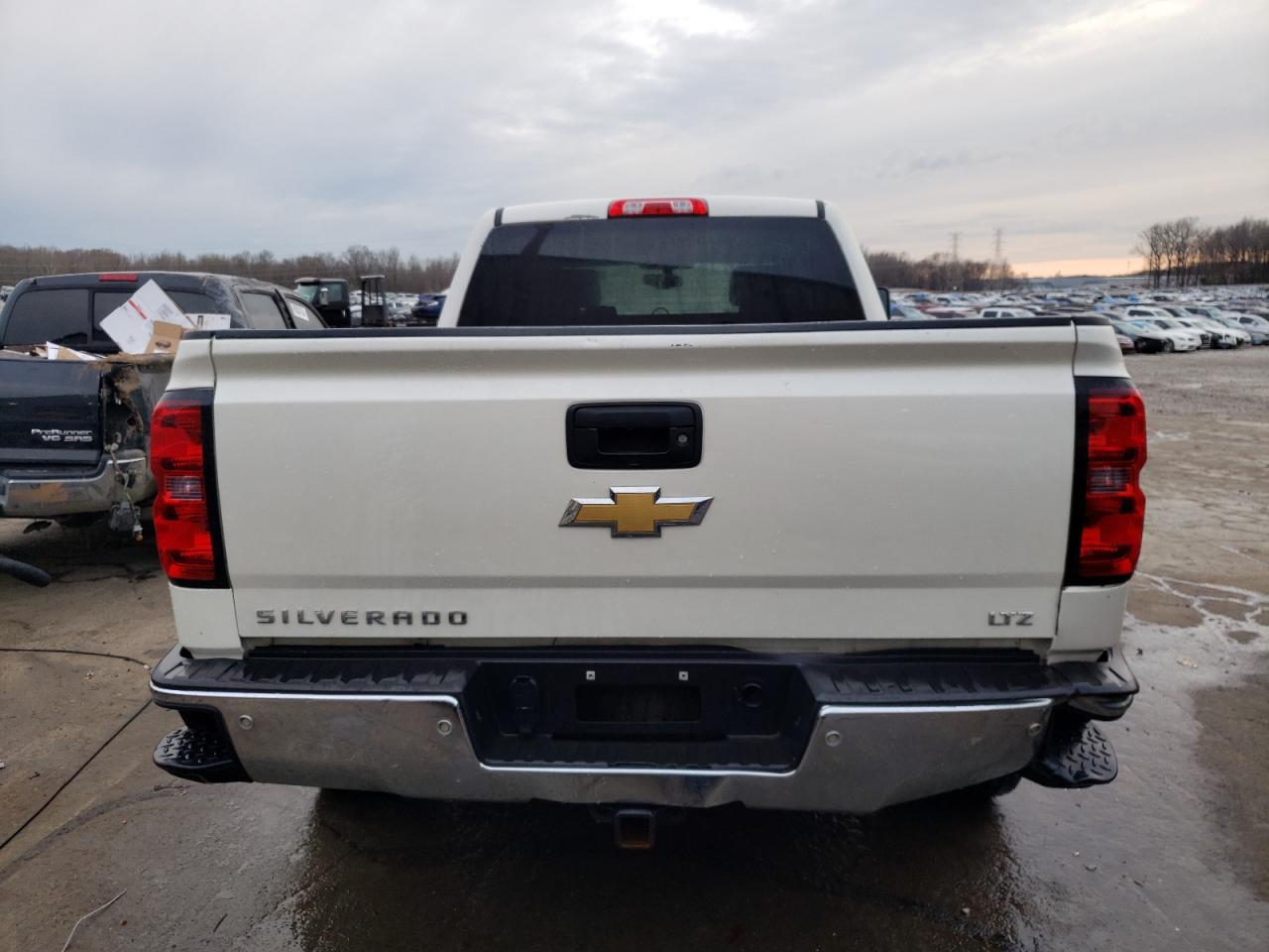 2015 CHEVROLET SILVERADO - Image 6