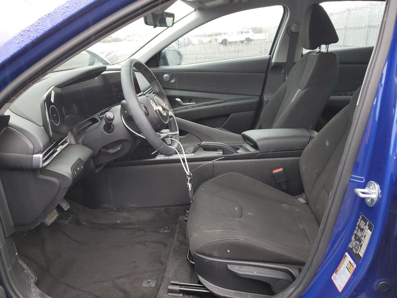 2023 HYUNDAI ELANTRA SE - Image 7