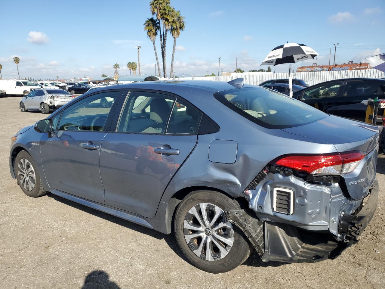 2021 TOYOTA COROLLA LE - Фото 2