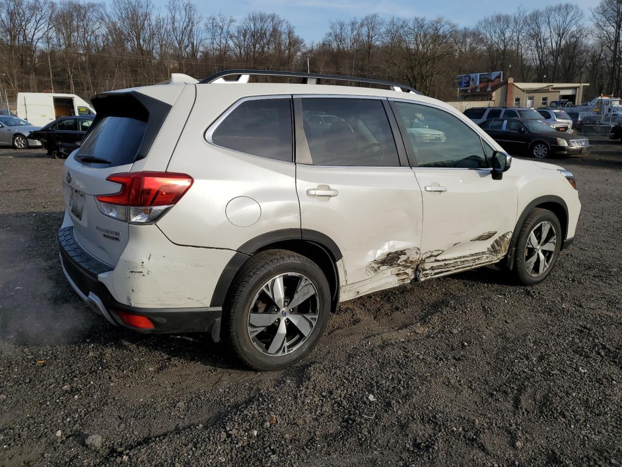 2020 SUBARU FORESTER T - Фото 3