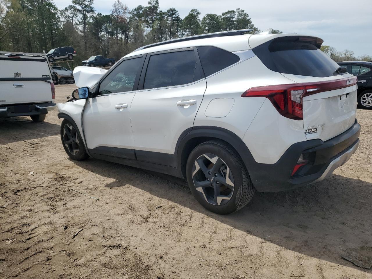 2024 KIA SELTOS EX - Image 2