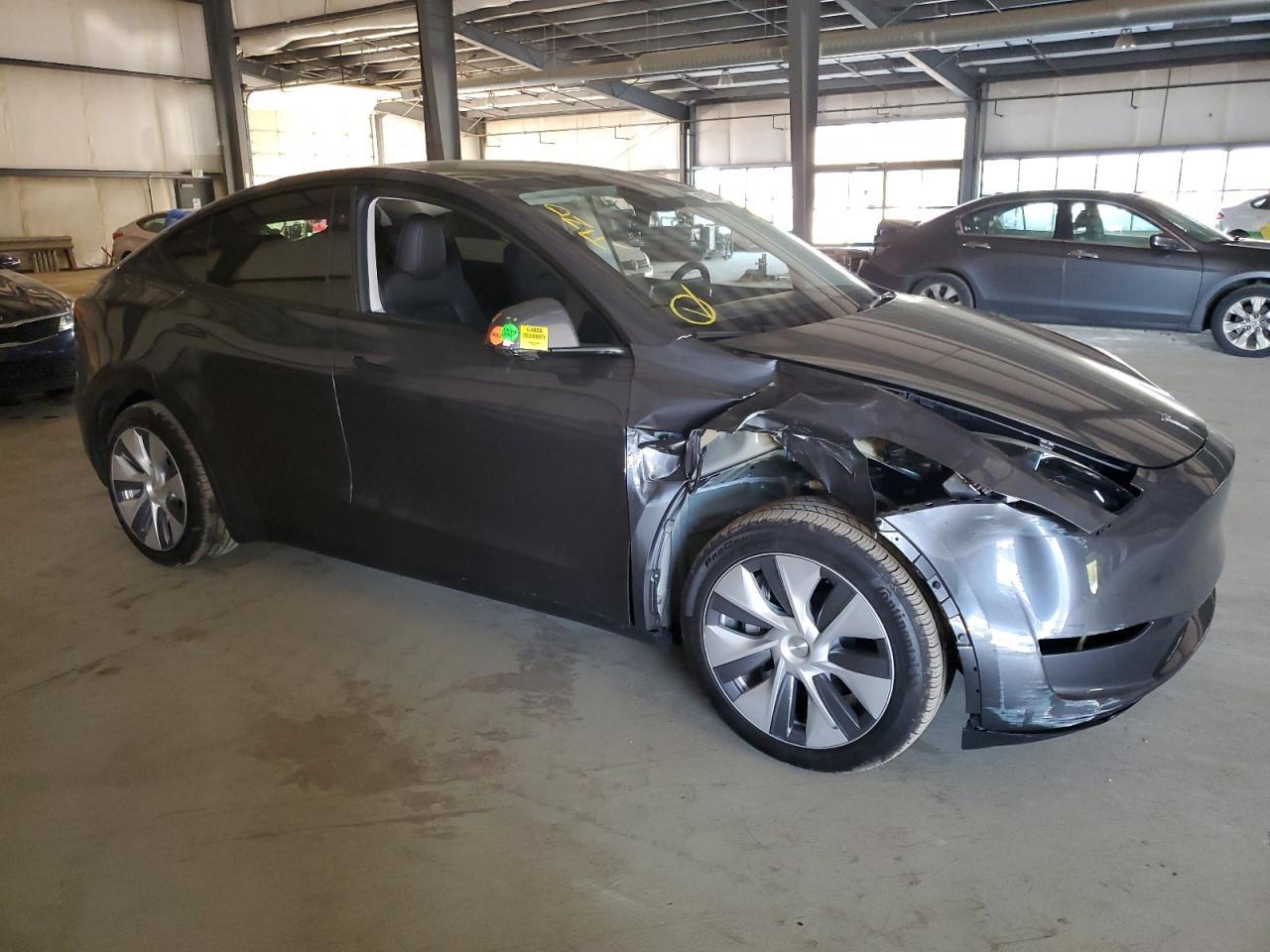 2023 TESLA MODEL Y - Фото 4