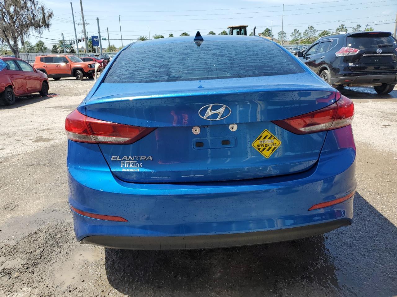 2017 HYUNDAI ELANTRA SE - Фото 6