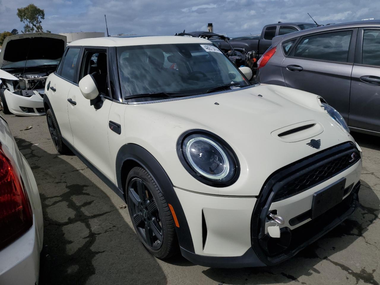 2023 MINI COOPER S - Image 4