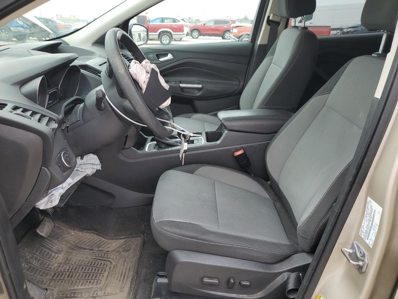 2017 FORD ESCAPE SE - Фото 7