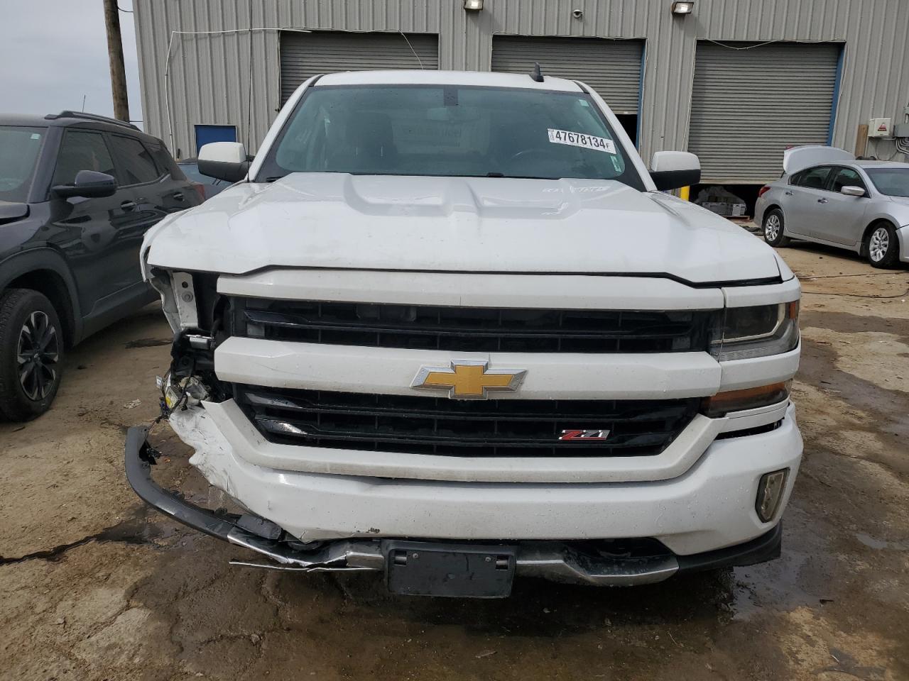 2017 CHEVROLET SILVERADO - Image 5