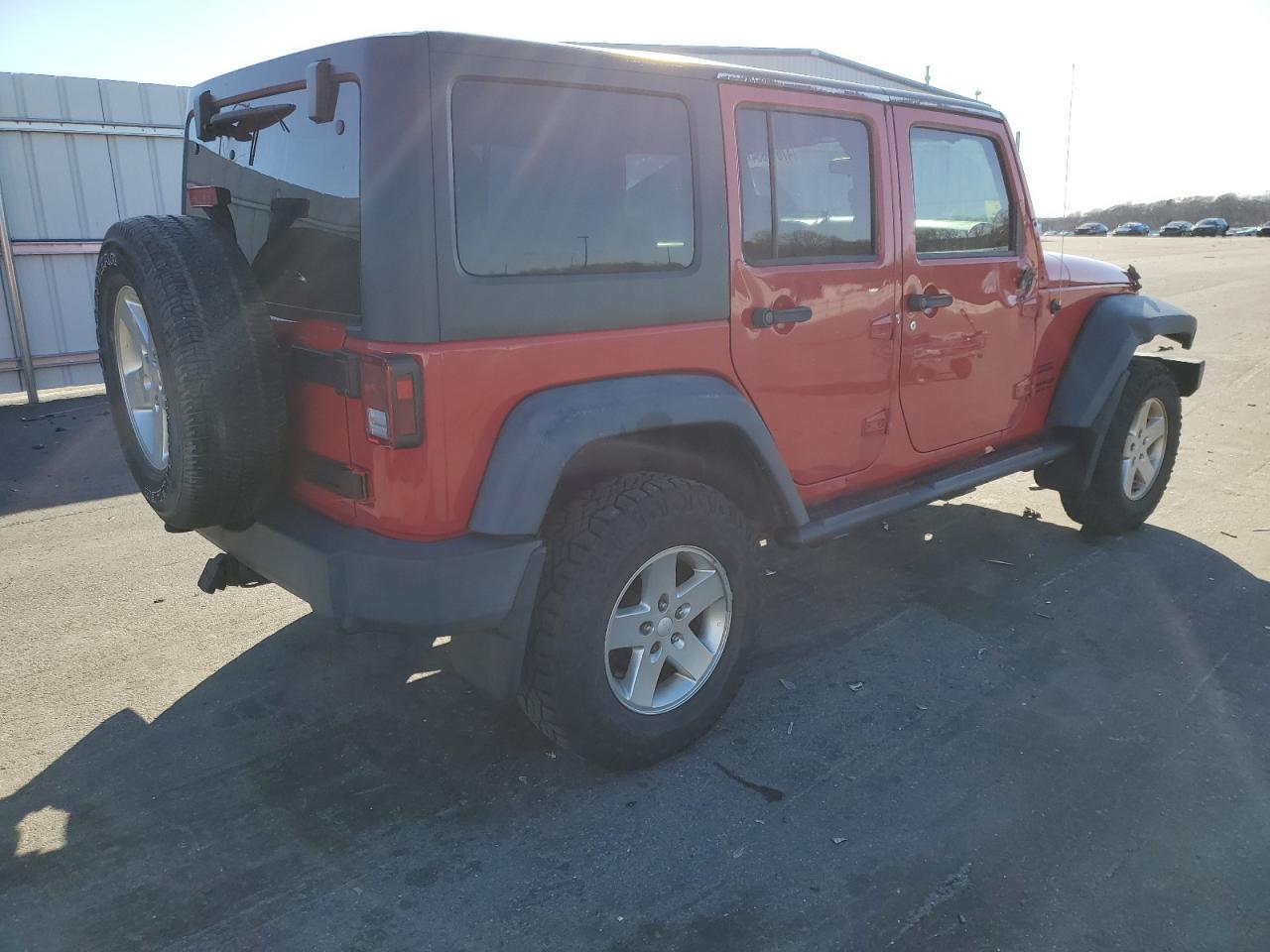 2014 JEEP WRANGLER U - Фото 3