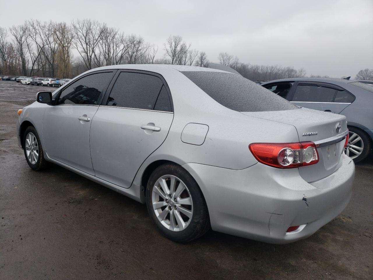2013 TOYOTA COROLLA BA - Фото 2