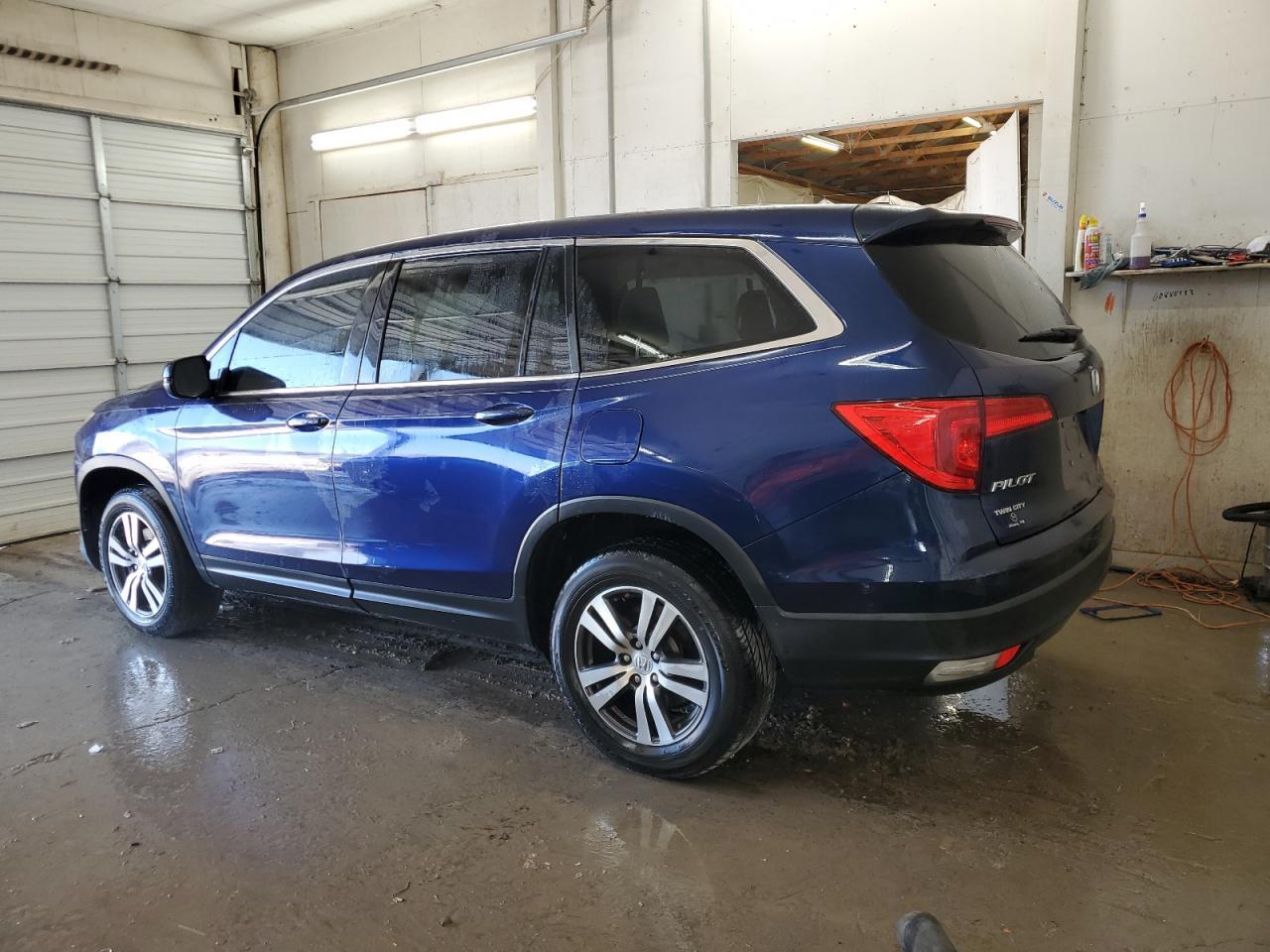2016 HONDA PILOT EXL - Image 2