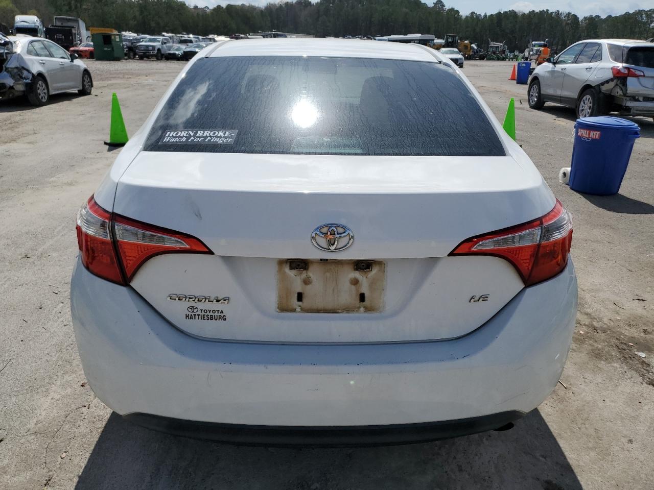 2014 TOYOTA COROLLA L - Image 6