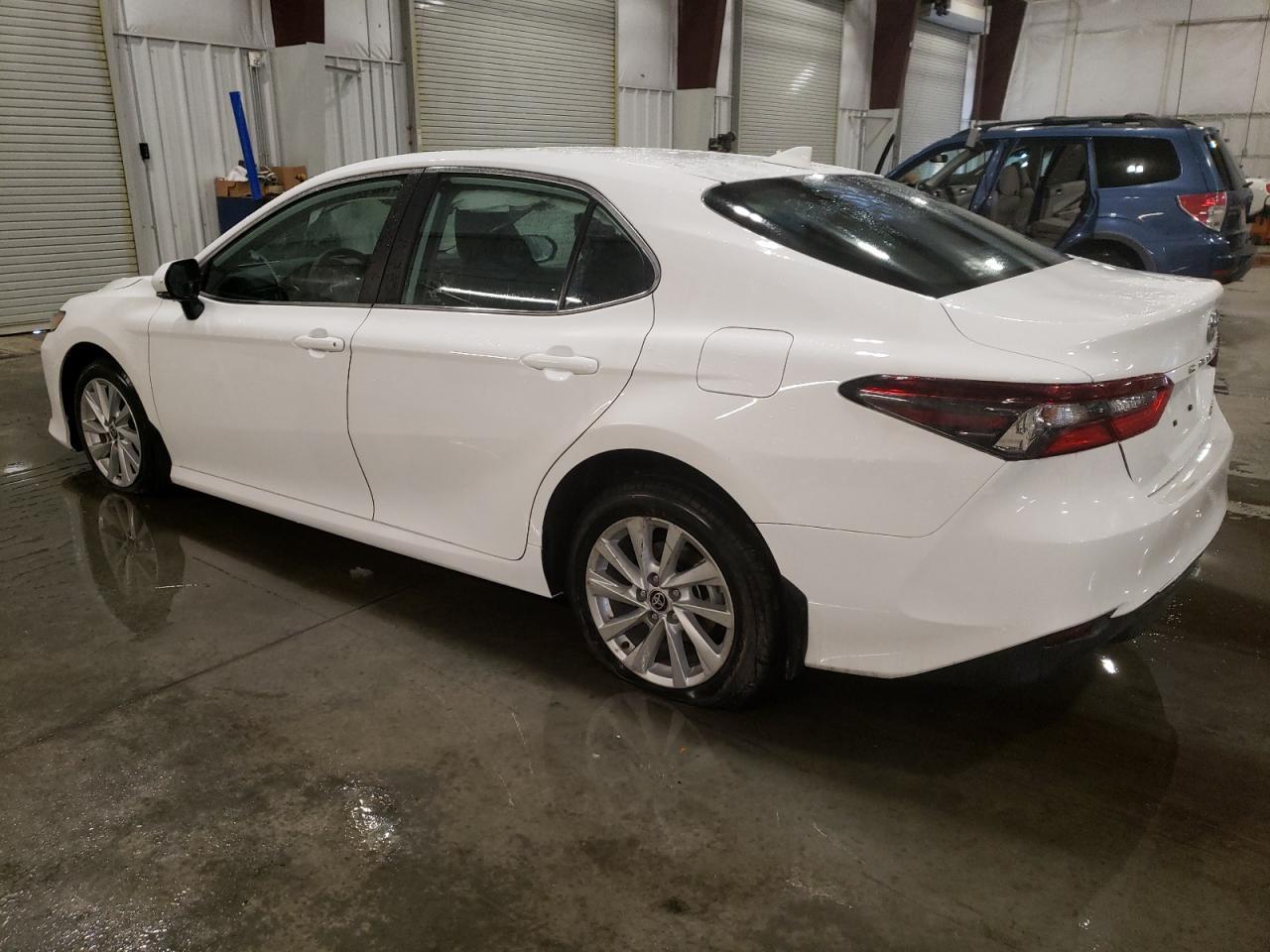 2024 TOYOTA CAMRY LE - Фото 2