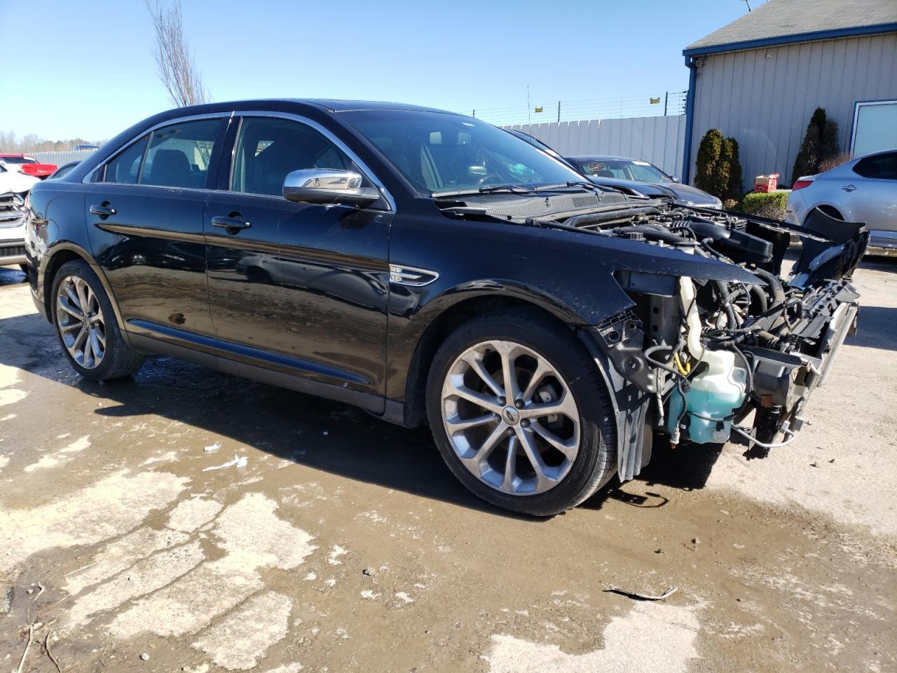 2013 FORD TAURUS LIM - Image 4