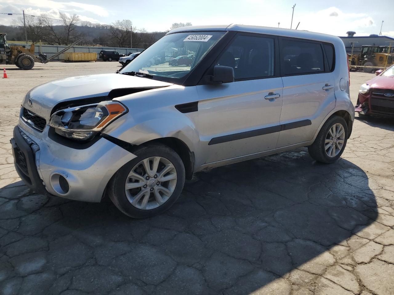 2013 KIA SOUL +