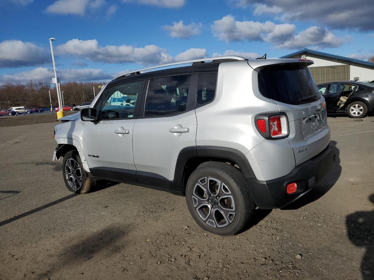2016 JEEP RENEGADE L - Фото 2