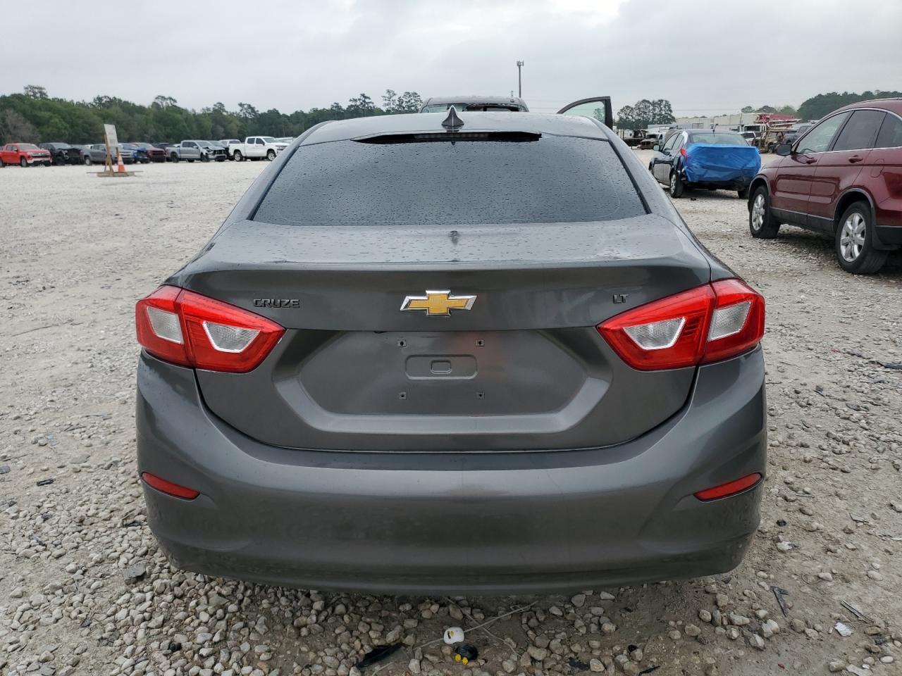 2017 CHEVROLET CRUZE LT - Image 6