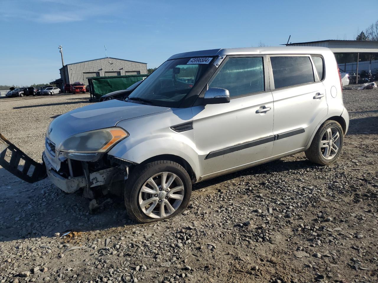 2013 KIA SOUL +